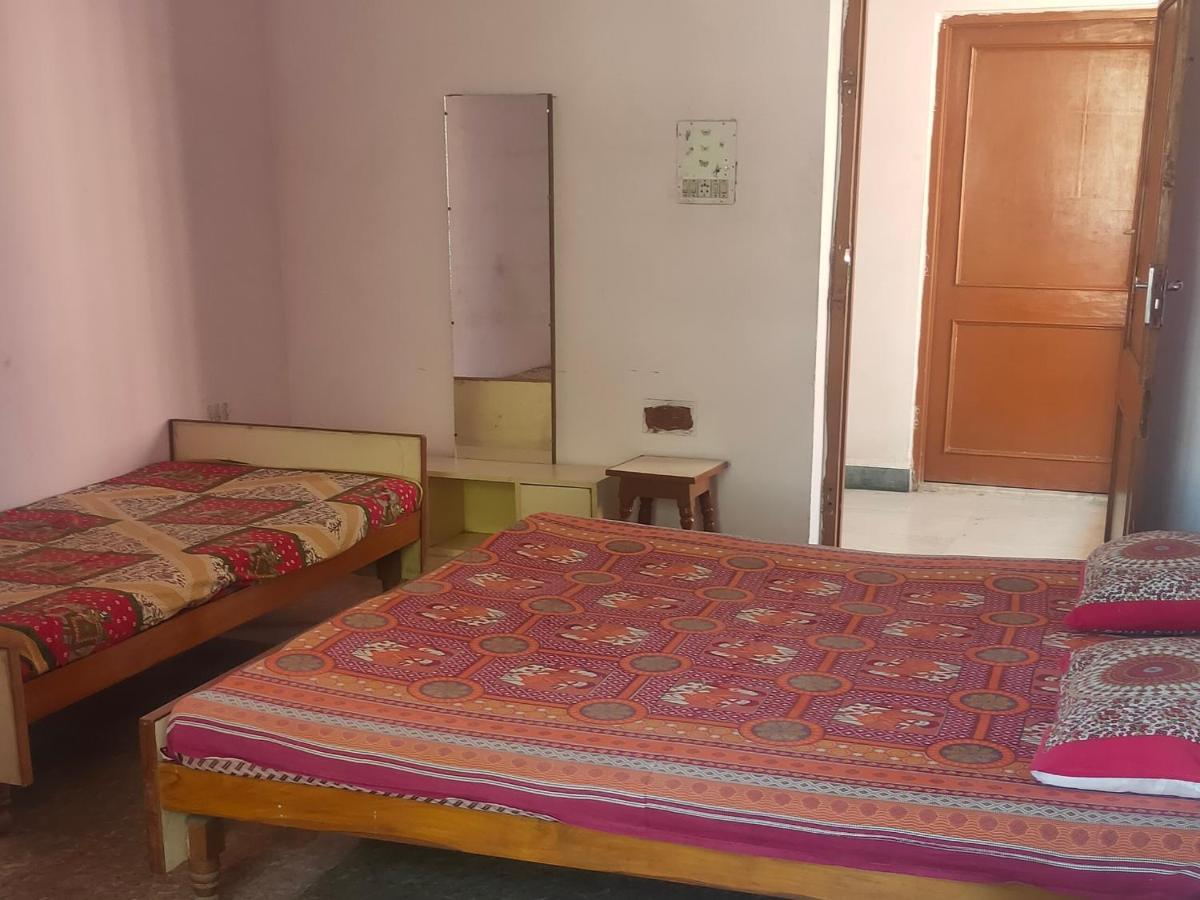 Jwala Niketan Guesthouse Private Rooms 자이푸르 외부 사진